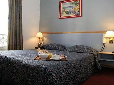 Apolonia Montmartre; Sure Collection By Western Hotell 3*