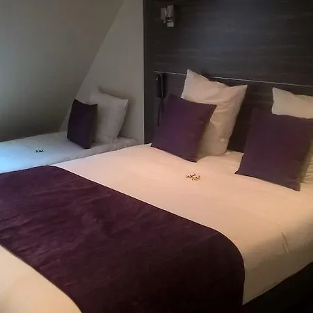 Hotel Apolonia Montmartre; Sure Collection By Western