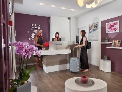 Hotel Apolonia Montmartre; Sure Collection By Western