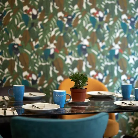 Apolonia Montmartre; Sure Collection By Western 3* París