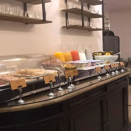 Hotel Apolonia Montmartre; Sure Collection By Western Paris