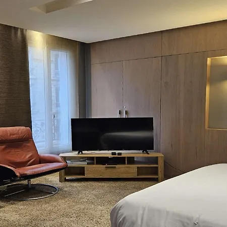 Hotel Apolonia Montmartre; Sure Collection By Western Paris