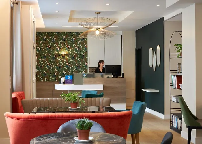 Hotel Apolonia Montmartre; Sure Collection By Western