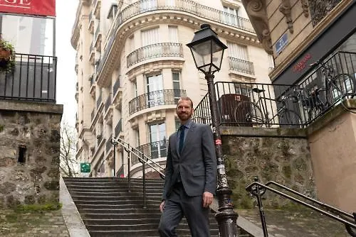 Apolonia Montmartre; Sure Collection By Western