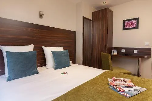 Apolonia Montmartre; Sure Collection By Western 3* Parijs