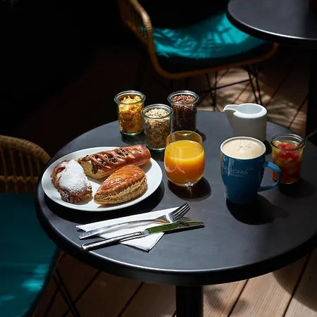 Hotel Apolonia Montmartre; Sure Collection By Western 3*