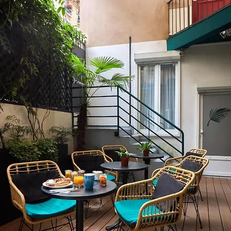 Apolonia Montmartre; Sure Collection By Western Hotel 3*