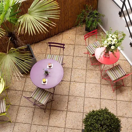 Hotel Apolonia Montmartre; Sure Collection By Western